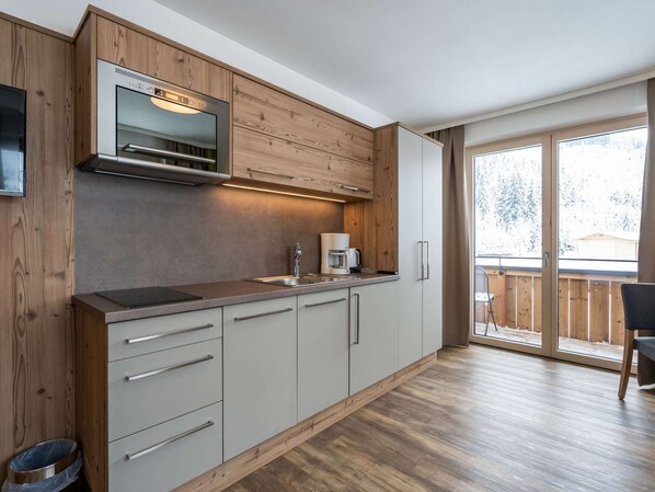 Chalet | Private kitchen - Chalet in Saalbach Near Ski Lift and Sauna (Saalbach-Hinterglemm)