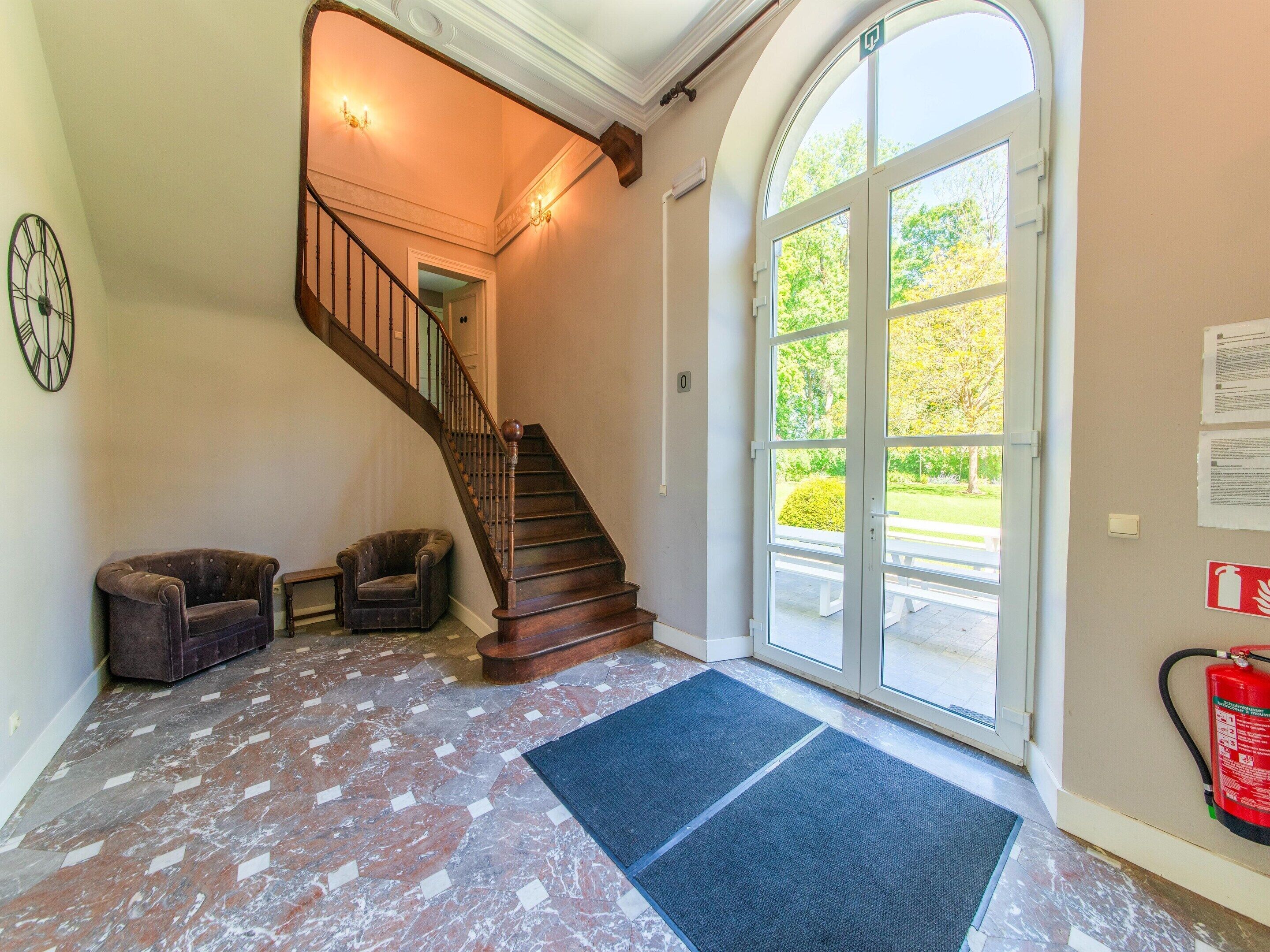 House | Reception