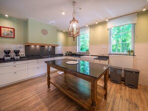 Private kitchen - Luxurious Mettet Mansion (Mettet)
