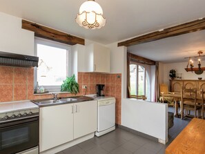 House | Private kitchen | Highchair - Cozy Home in Sainte-ode With Sauna (Sainte-Ode)