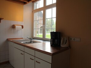 Private kitchen - Vintage Castle near Forest in Havelange (Havelange)