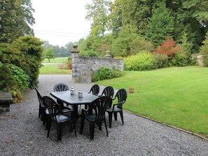 Dining - Vintage Castle near Forest in Havelange (Havelange)