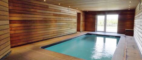 House | Pool