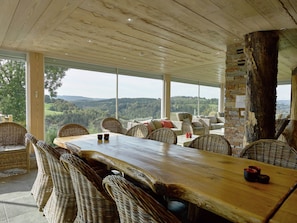 House | Dining