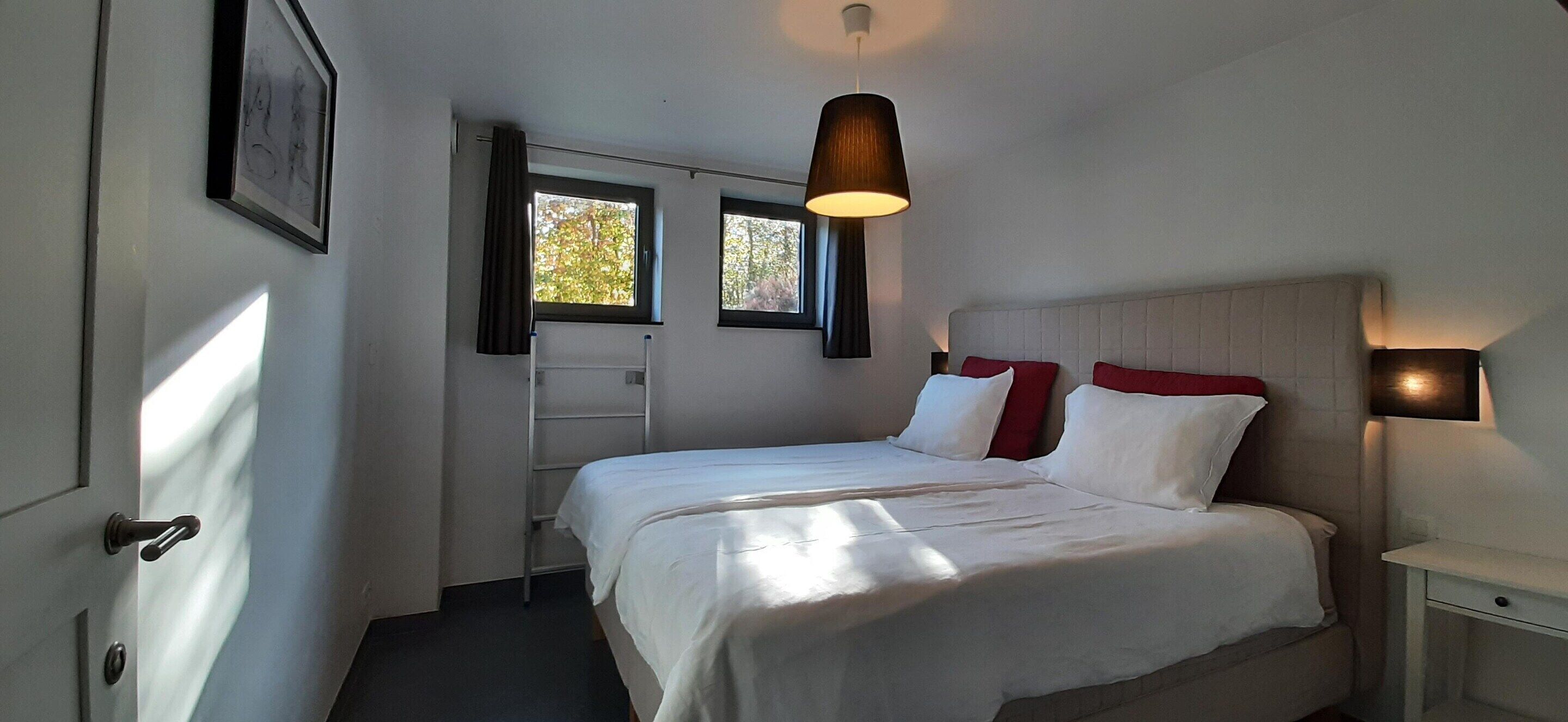 Cottage | 2 bedrooms, individually furnished