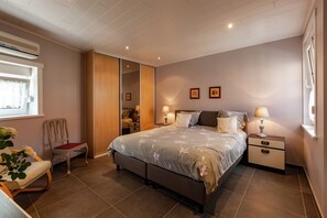 Cottage | 3 bedrooms, bed sheets - Cozy Cottage for 8 Guests (Comines-Warneton)