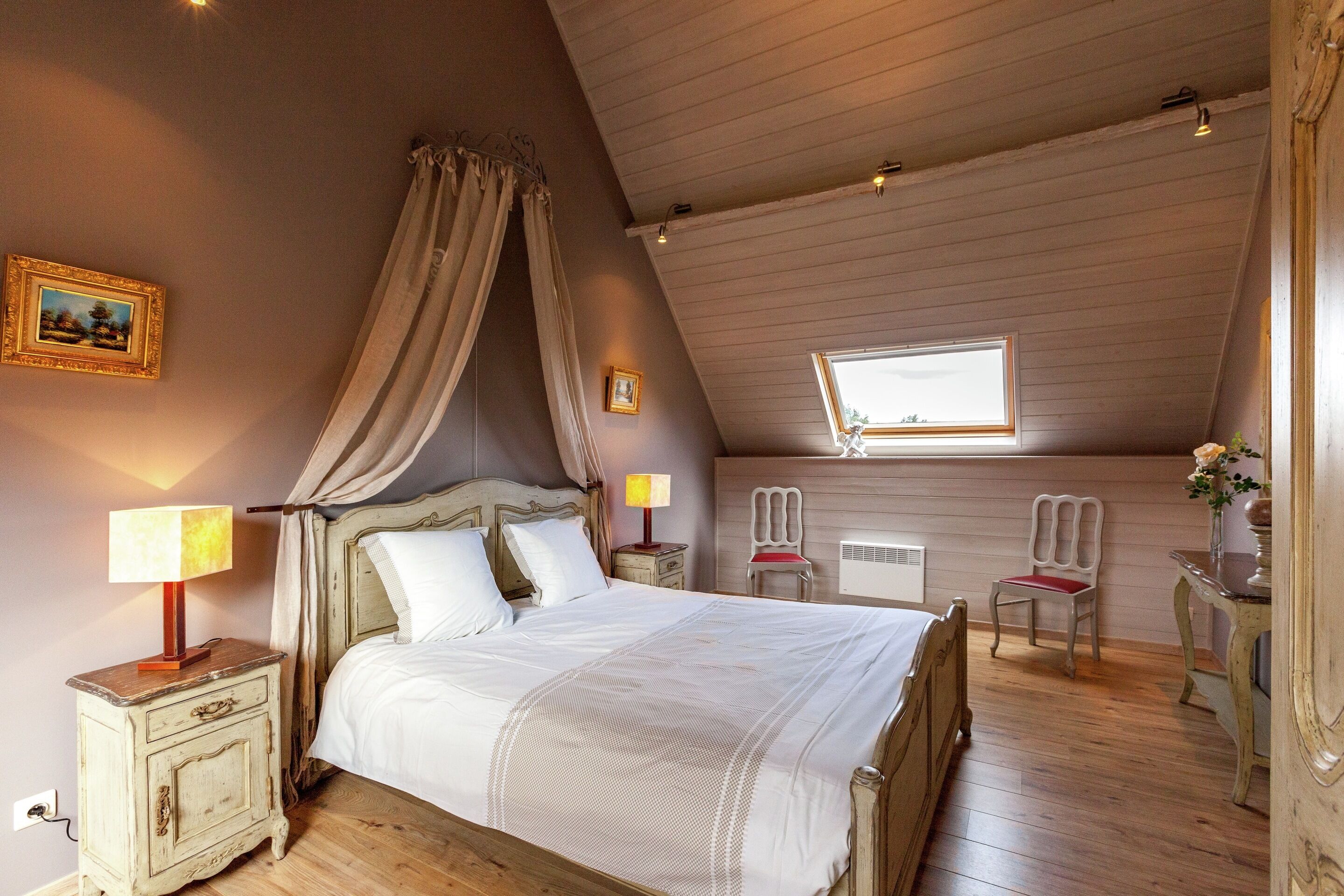 Cottage | 3 bedrooms, bed sheets