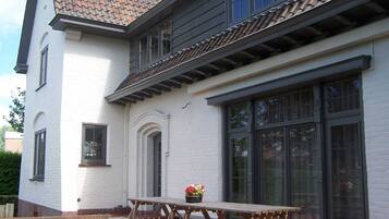 House | Balcony