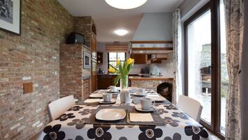 House | Dining