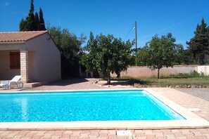 House | Pool - Holiday Home in Argeliers Near Sandy Beaches (Argeliers)