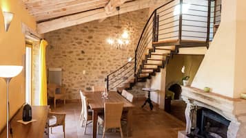 Villa | Dining