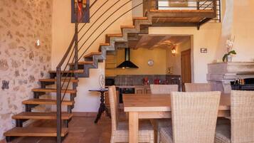 Villa | Dining