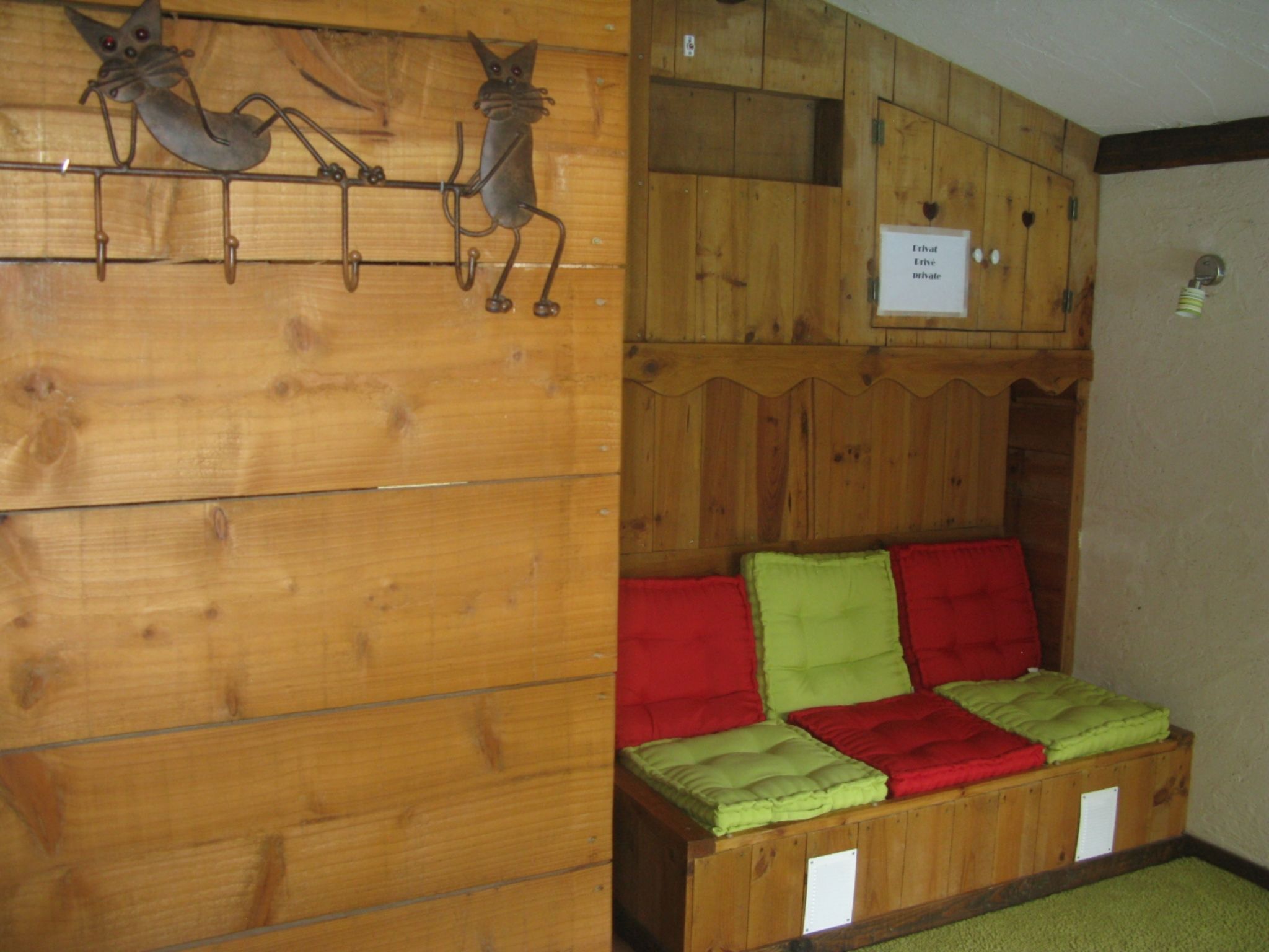 House | Room amenity