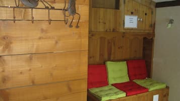House | Room amenity