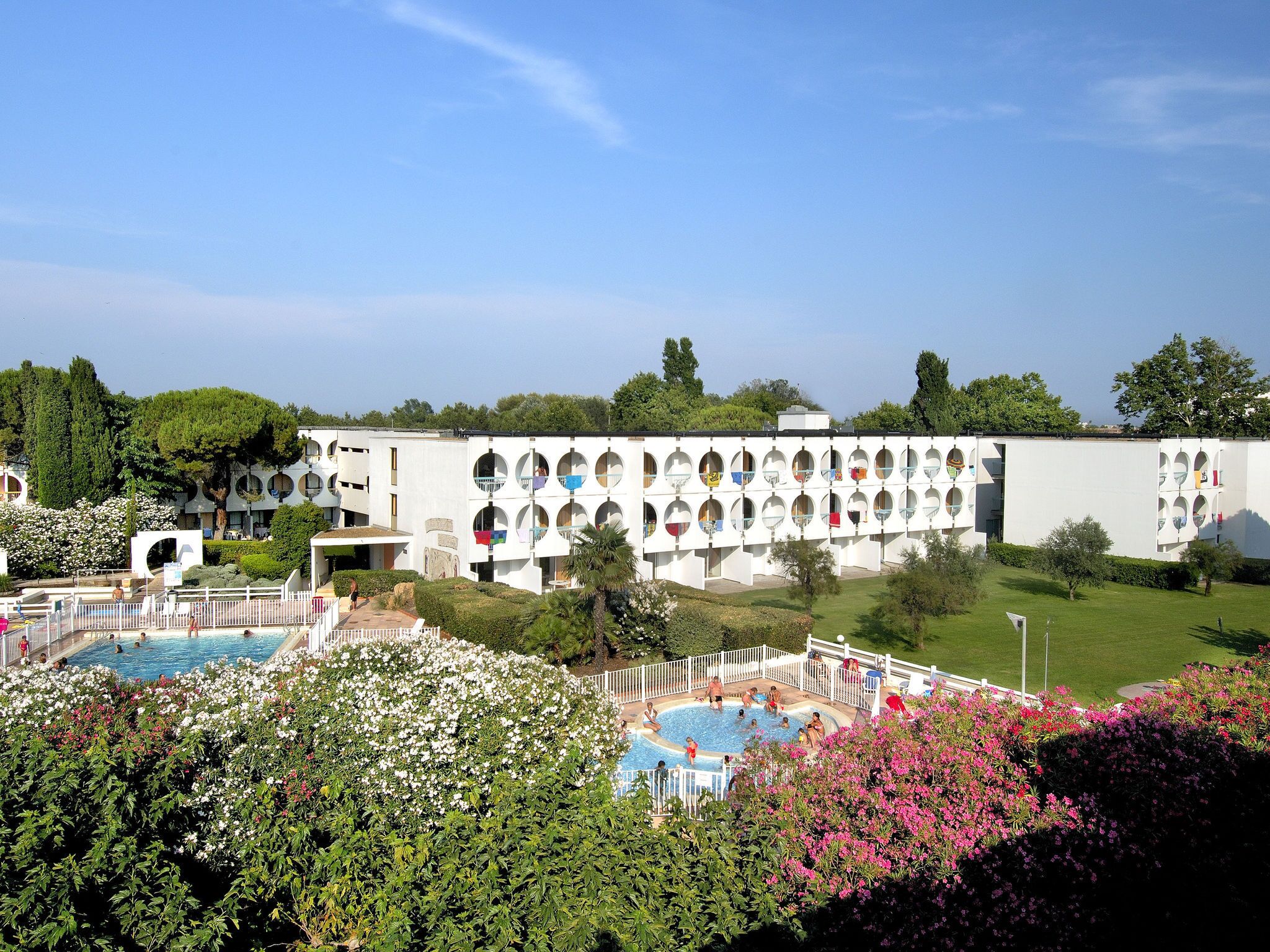 Ngoại thất
