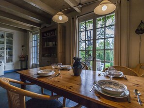 Dining - Charming Holiday Home in Pul-l'eveque With Private Pool (Puy-l'Eveque)