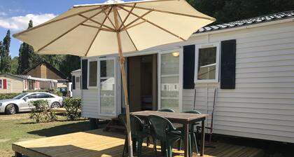 Neat Mobile Home With Porch, in the Nature Outside of Paris