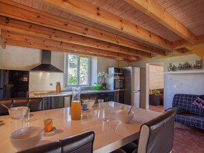 Private kitchen - Apartment in Corsica Near Beaches (Poggio-Mezzana)