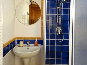 Bathroom - Belvilla by OYO Polivere (Ficulle)