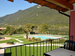 Apartment | Pool | Outdoor pool - Apartment in Idro With Pool and Garden (Idro)