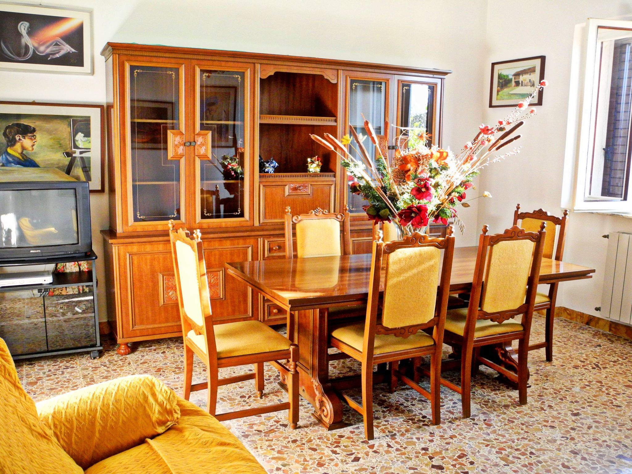 Khu ăn uống