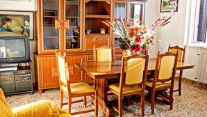 Dining - Cosy Cottage in Piano di Mommio With Private Garden (Massarosa)
