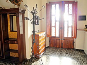 Reception - Cosy Cottage in Piano di Mommio With Private Garden (Massarosa)