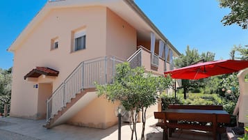 Apartment | Exterior