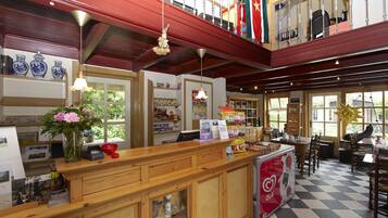 Chalet | Lobi