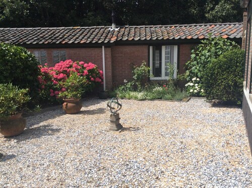 Tranquil Egmond Hideaway