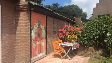 Cottage | Outdoor dining