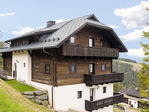 Exterior - Apartment on the Sonnenalpe in Nassfeld (Hermagor-Pressegger See)