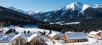 Luxury Retreat With Relaxing Bubble Bath
