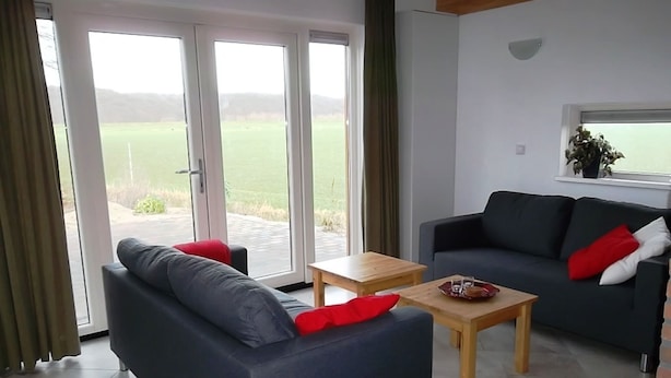 House | Living room - Detached Bungalow With Fantastic Views, in the Betuwe (Kesteren)