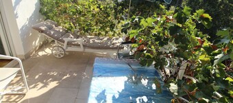 Simplistic Apartment in Starigrad near Sea