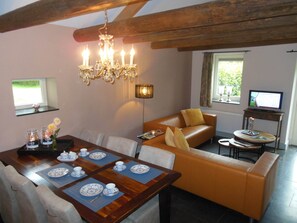 House | Dining