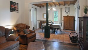 Dining - Lovely Holiday Home on Recreational Lake! (Bussiere-Galant)