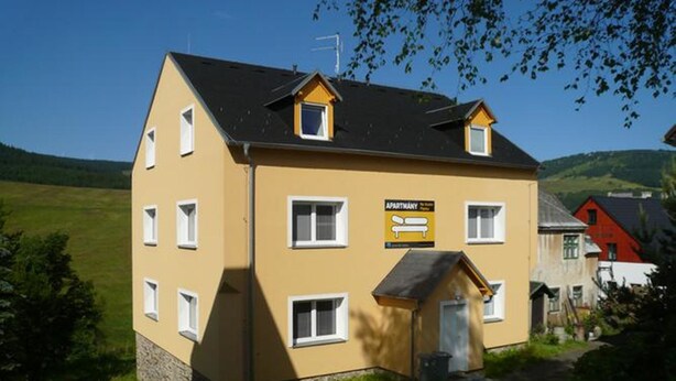 Unclassified image, 1 of 18, button - Apartment House in the Ore Mountains Near Valley Station, Loucná - Keilberg (Loucna Pod Klinovcem)