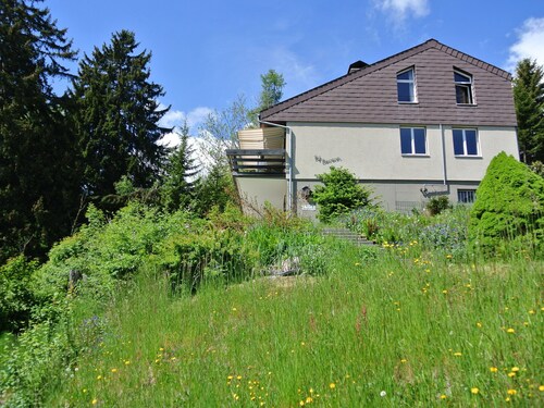 Cozy Apartment in Sarn near Forest
