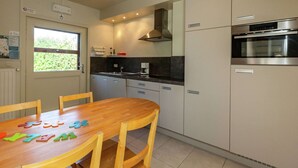 House | Private kitchen | Highchair