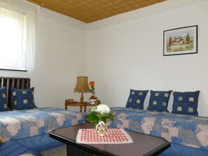 Apartment | Living room