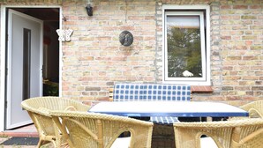 House | Balcony - Modern Holiday Home in Satow With Terrace (Satow)
