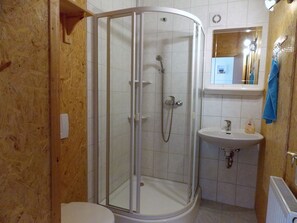 Apartment | Badezimmer | Dusche