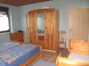 House | 2 bedrooms, individually furnished