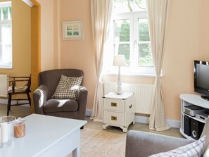 House | Living area - Chic Apartment in Hessisch Oldendorf (Hessisch Oldendorf)