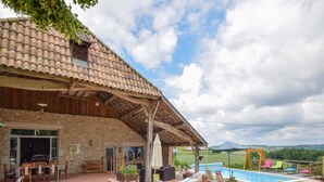 Exterior - Lush Villa in Castelmoron-sur-lot With Garden (Castelmoron-sur-Lot)