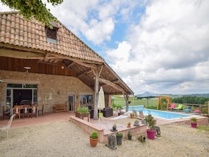 Exterior - Lush Villa in Castelmoron-sur-lot With Garden (Castelmoron-sur-Lot)