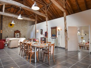 House | Living room | DVD player - Lush Villa in Castelmoron-sur-lot With Garden (Castelmoron-sur-Lot)