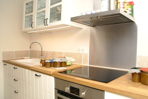 Villa | Private kitchen - Authentic Sheepfold Close to a Charming Village (Viens)
