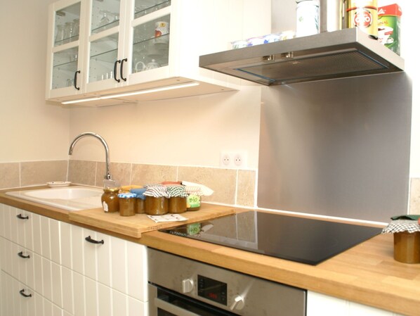 Villa | Private kitchen - Authentic Sheepfold Close to a Charming Village (Viens)